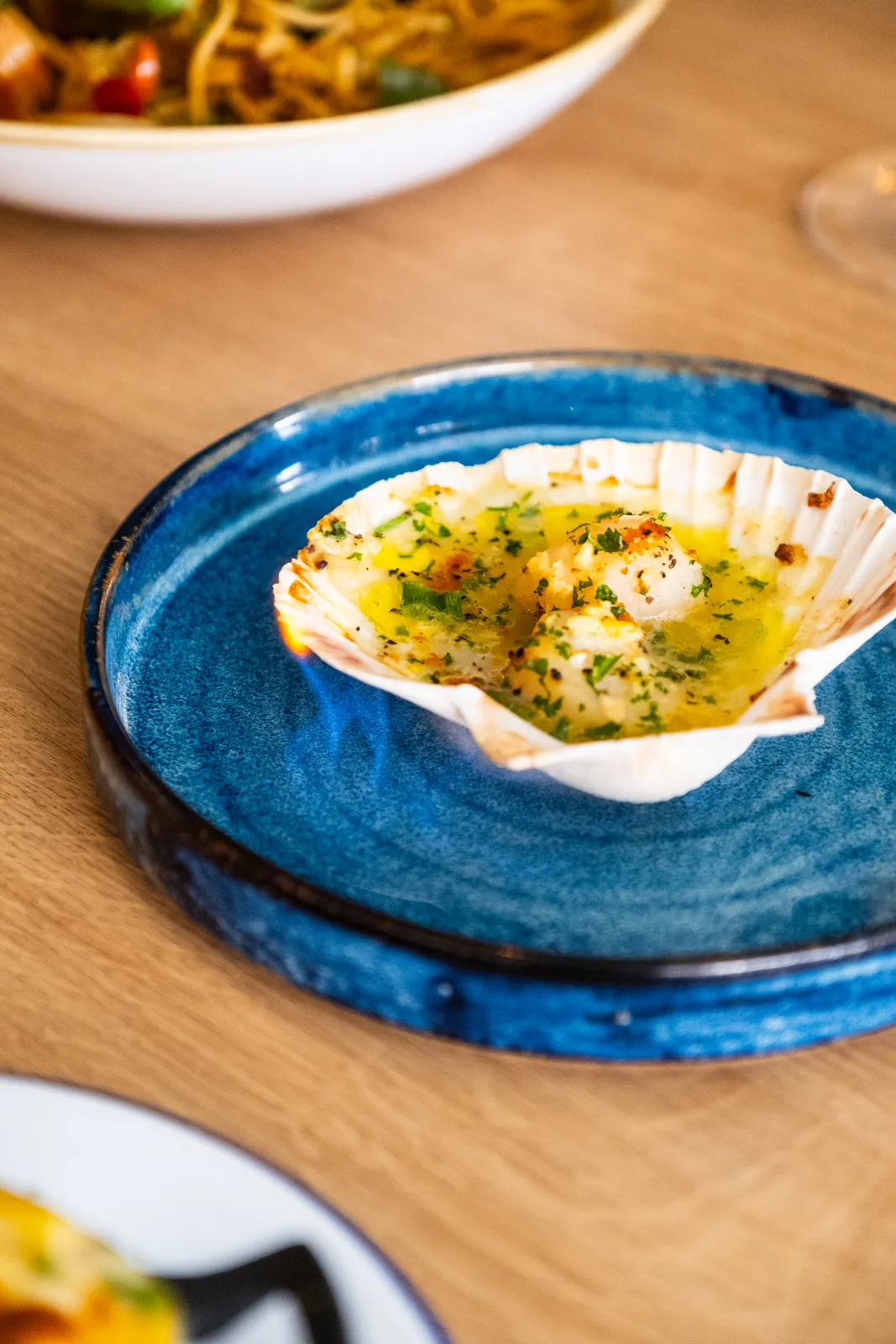 A scallop at the table